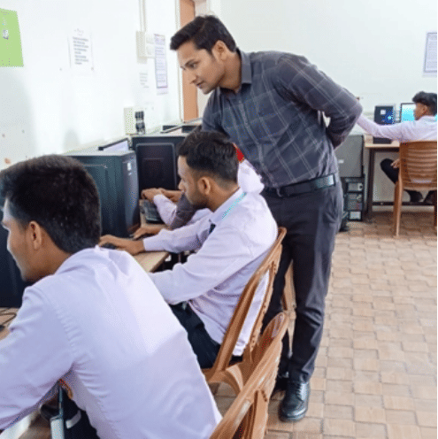 S N College of Pharmacy Labs photo 3